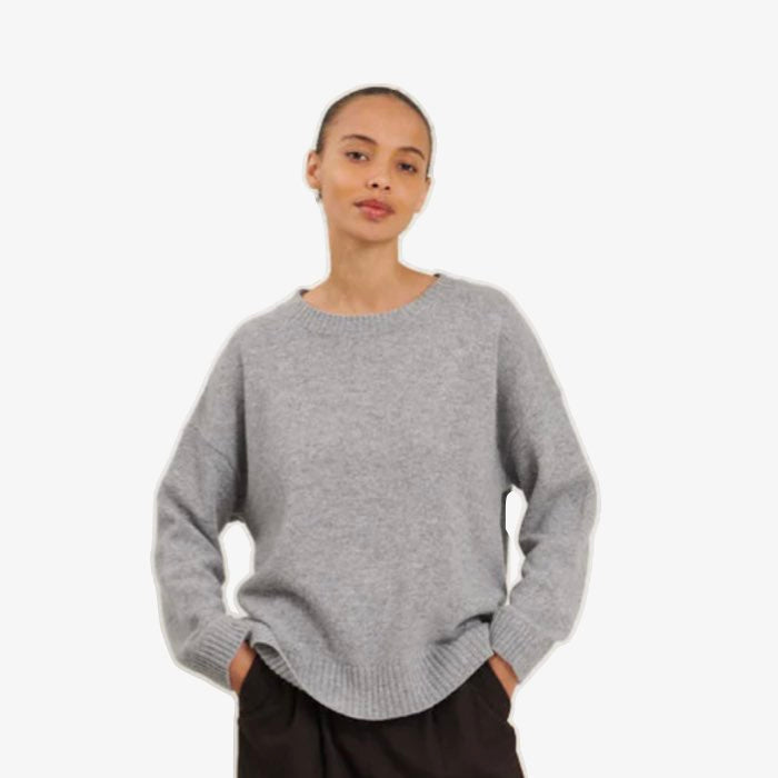 Lichtgrijze gebreide sweater met ronde hals van Basic Apparel