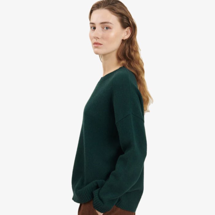 Duurzame groene gebreide oversized sweater van gerecyclede wol