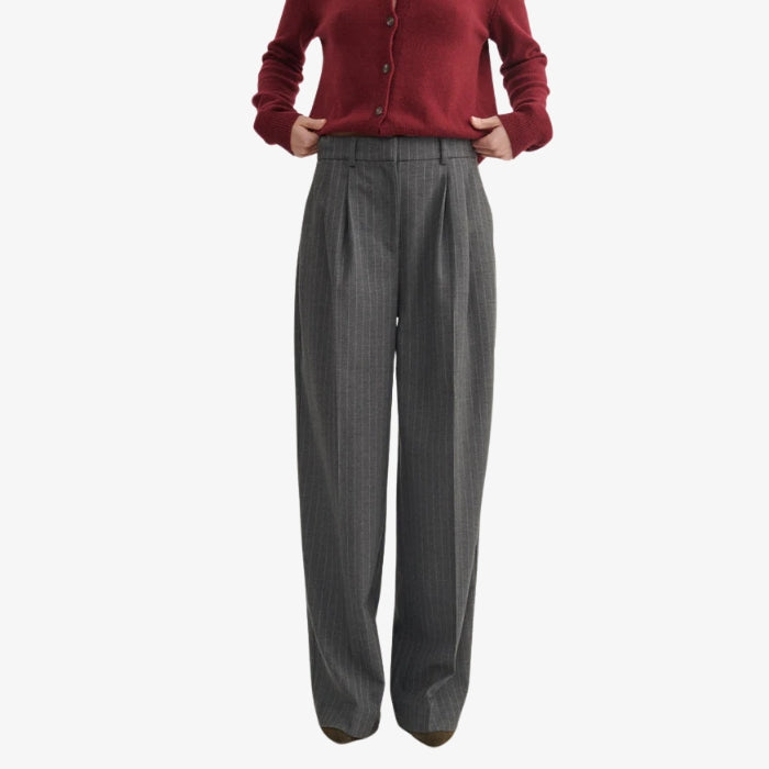 Grijze Krijtstreep Bantplooibroek van Basic Apparel