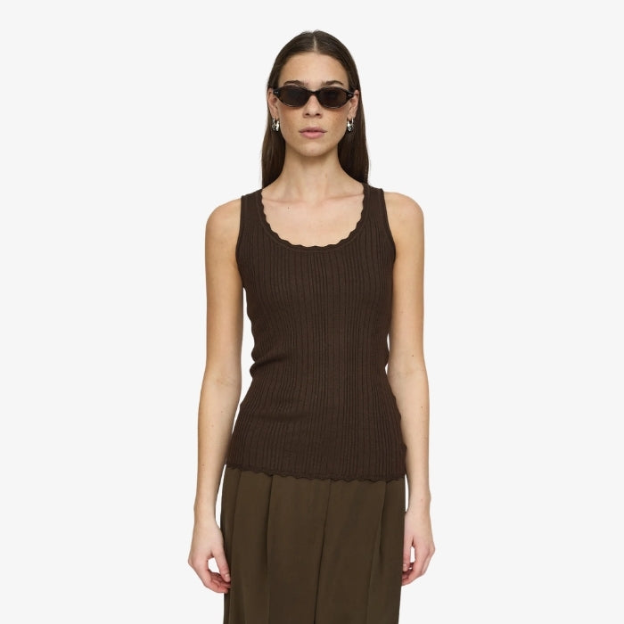 Bruine Gebreide Mouwloze Top Aitla van Soft Rebels